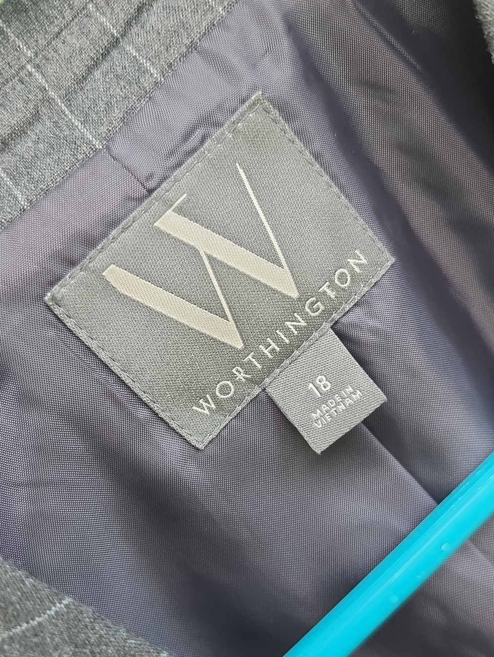 Worthington Ladies Vintage Gray Pinstripe Douuble Breasted Classic Blazer